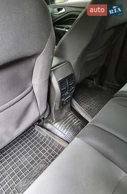 Позашляховик / Кросовер Ford Escape 2014 в  фото 12 Позашляховик / Кросовер Ford Escape 2014 в