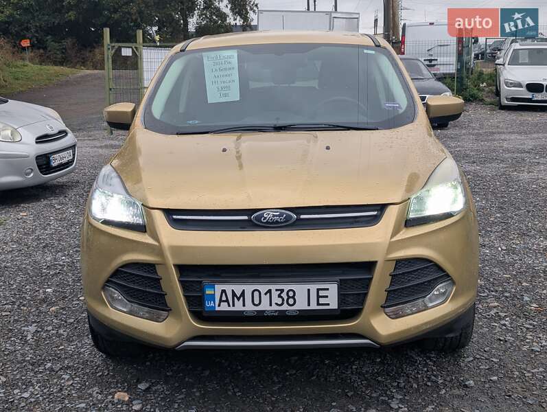 Внедорожник / Кроссовер Ford Escape 2014 в Ровно