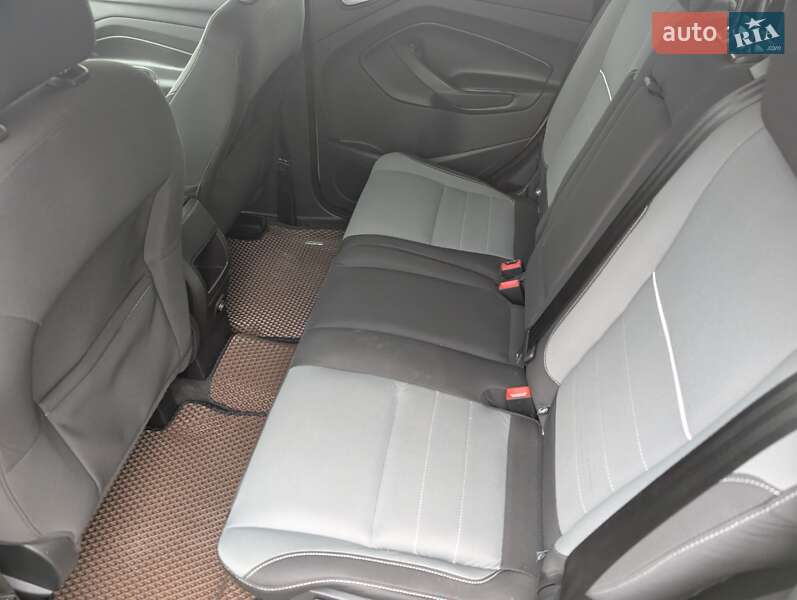 Внедорожник / Кроссовер Ford Escape 2014 в Ровно