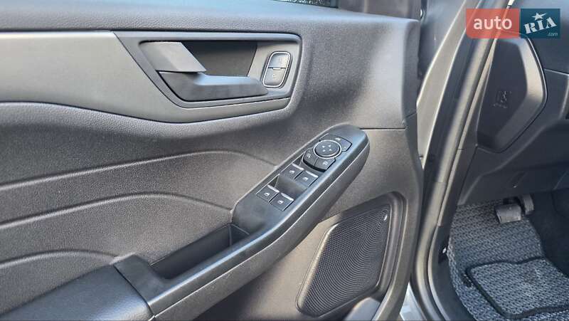 Позашляховик / Кросовер Ford Escape 2024 в Рівному фото 23 Позашляховик / Кросовер Ford Escape 2024 в Рівному