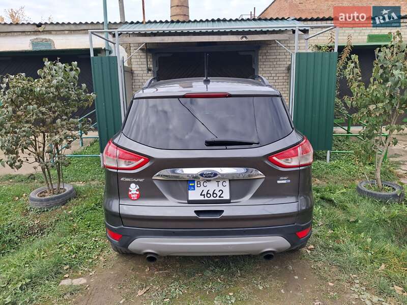 Внедорожник / Кроссовер Ford Escape 2015 в Самборе