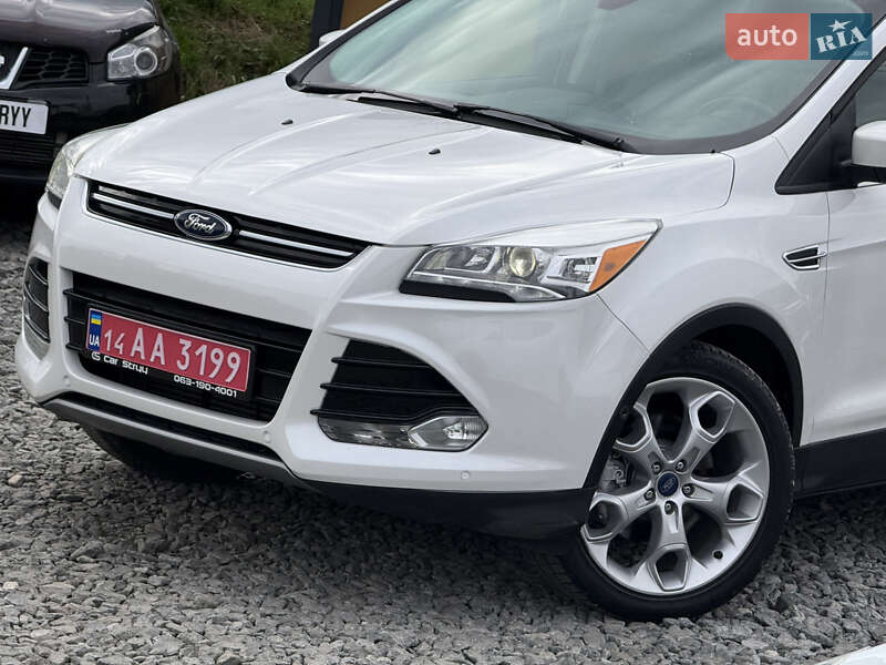 Позашляховик / Кросовер Ford Escape 2015 в Стрию