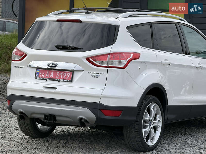 Позашляховик / Кросовер Ford Escape 2015 в Стрию