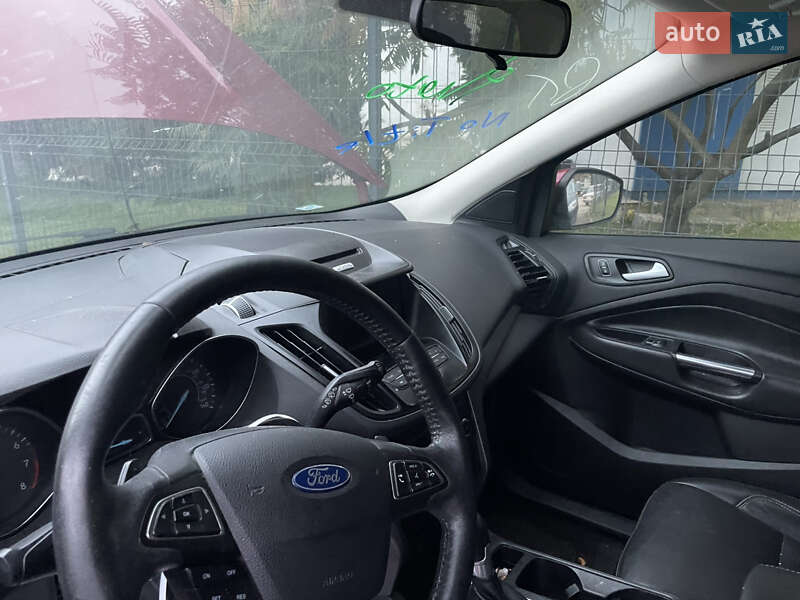 Позашляховик / Кросовер Ford Escape 2016 в Львові