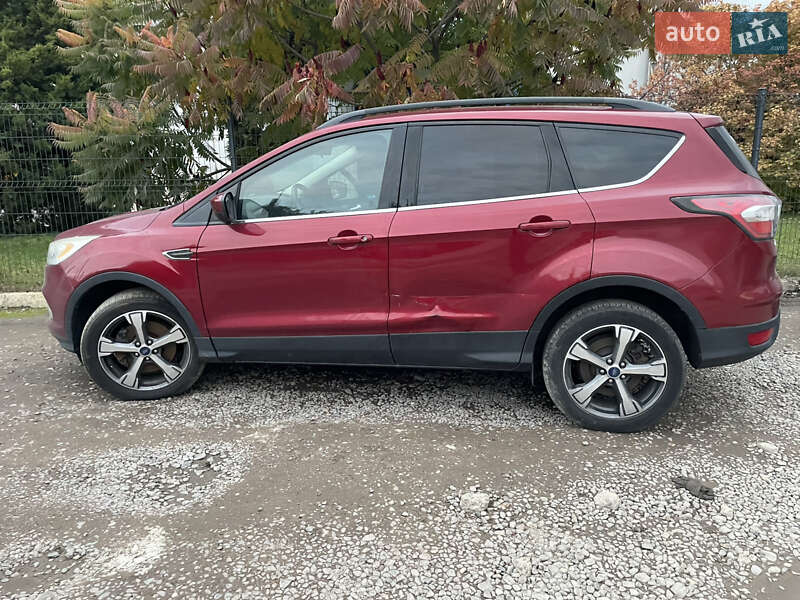 Позашляховик / Кросовер Ford Escape 2016 в Львові