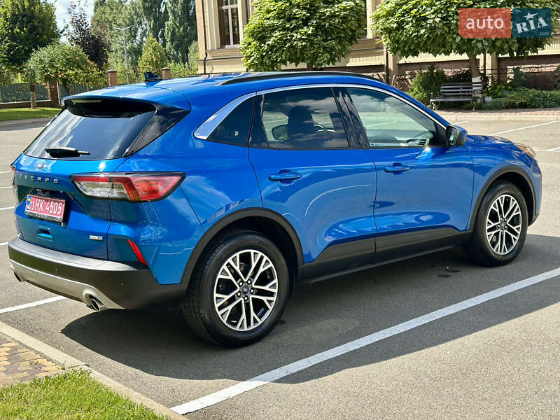 Позашляховик / Кросовер Ford Escape 2020 в Києві