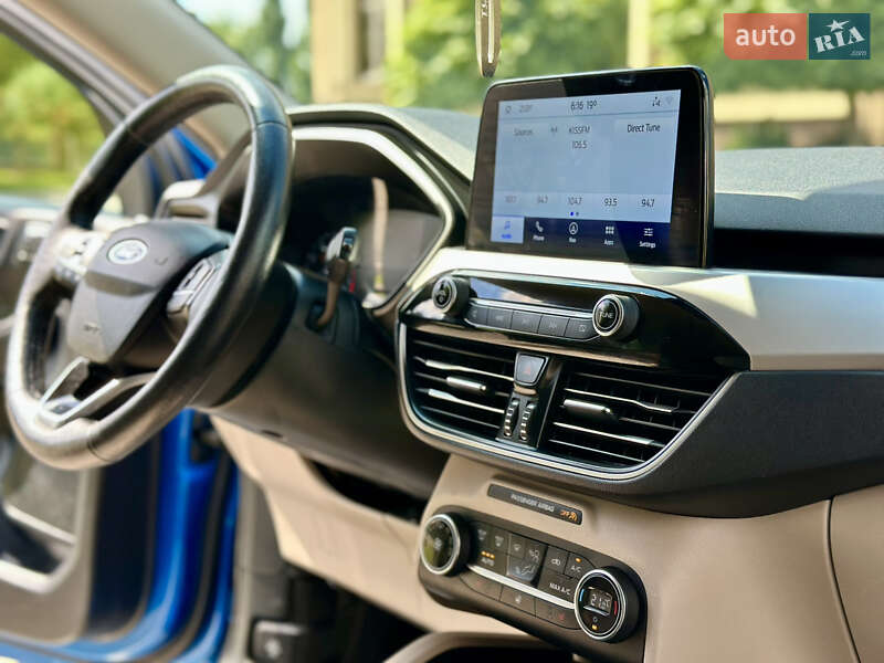 Позашляховик / Кросовер Ford Escape 2020 в Києві