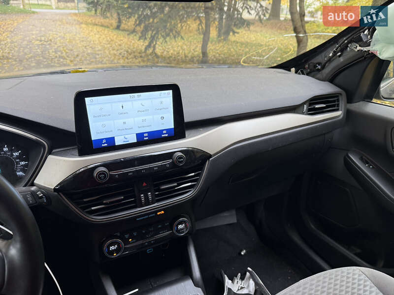 Позашляховик / Кросовер Ford Escape 2021 в Тернополі