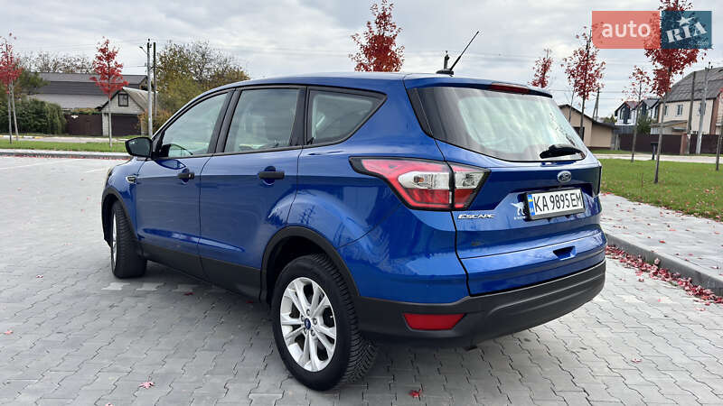 Позашляховик / Кросовер Ford Escape 2017 в Ірпені