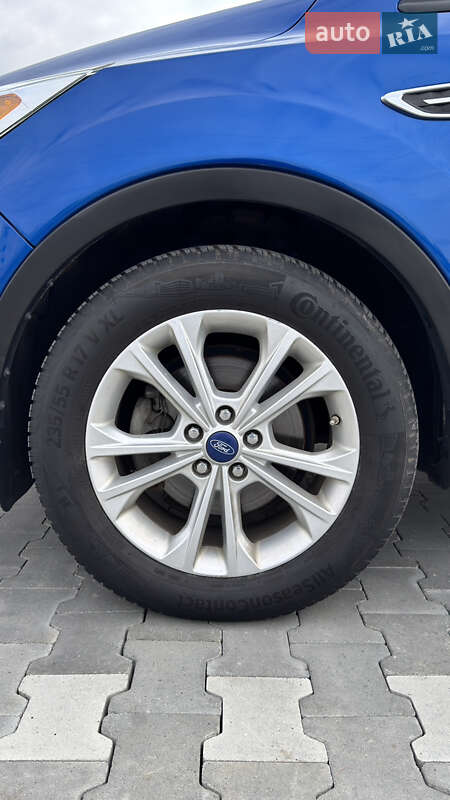 Позашляховик / Кросовер Ford Escape 2017 в Ірпені