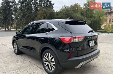 Позашляховик / Кросовер Ford Escape 2020 в 