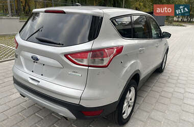 Внедорожник / Кроссовер Ford Escape 2013 в 