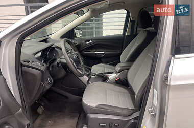 Внедорожник / Кроссовер Ford Escape 2013 в 