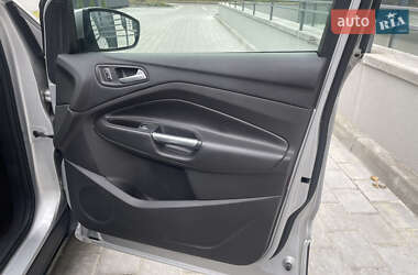 Внедорожник / Кроссовер Ford Escape 2013 в 