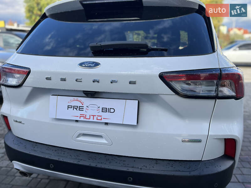 Позашляховик / Кросовер Ford Escape 2019 в Львові