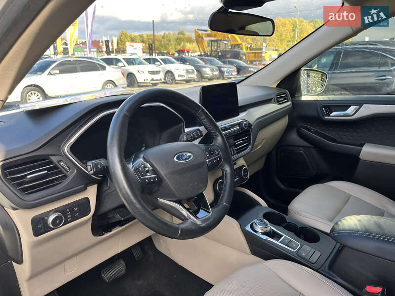 Позашляховик / Кросовер Ford Escape 2019 в Львові