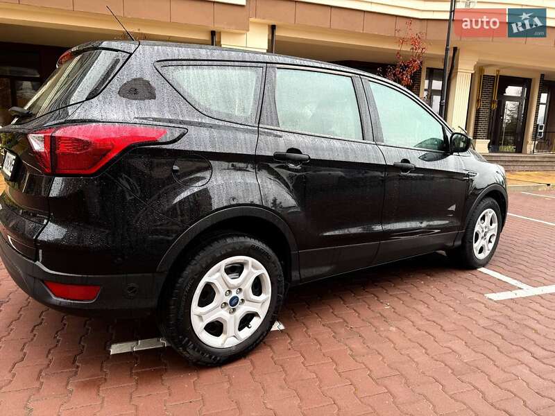 Внедорожник / Кроссовер Ford Escape 2018 в Софиевской Борщаговке фото 3 Внедорожник / Кроссовер Ford Escape 2018 в Софиевской Борщаговке