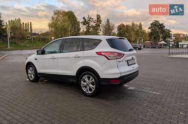 Позашляховик / Кросовер Ford Escape 2014 в 