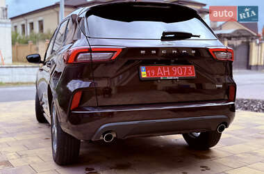 Позашляховик / Кросовер Ford Escape 2023 в 