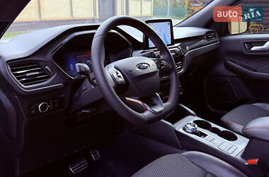 Позашляховик / Кросовер Ford Escape 2023 в 