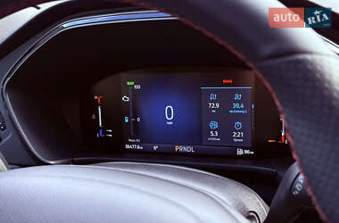 Позашляховик / Кросовер Ford Escape 2023 в 