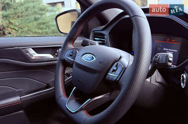 Позашляховик / Кросовер Ford Escape 2023 в 