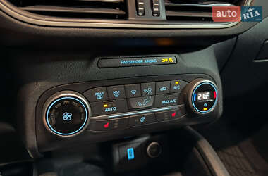 Внедорожник / Кроссовер Ford Escape 2019 в 