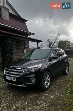 Внедорожник / Кроссовер Ford Escape 2018 в Косове