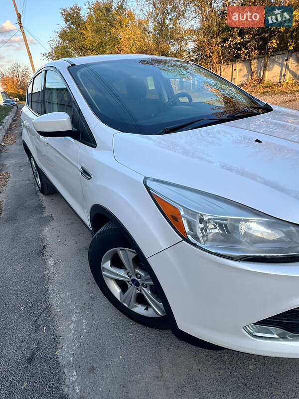 Внедорожник / Кроссовер Ford Escape 2014 в Днепре
