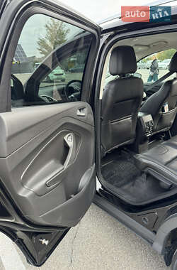 Внедорожник / Кроссовер Ford Escape 2013 в 