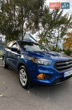 Внедорожник / Кроссовер Ford Escape 2019 в Киеве