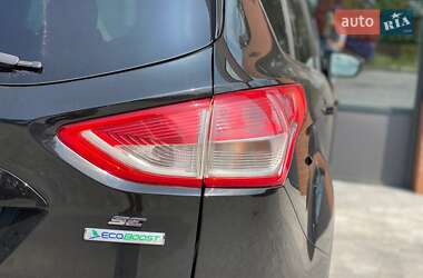 Позашляховик / Кросовер Ford Escape 2015 в  фото 13 Позашляховик / Кросовер Ford Escape 2015 в