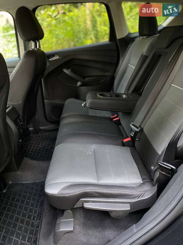 Позашляховик / Кросовер Ford Escape 2015 в Києві