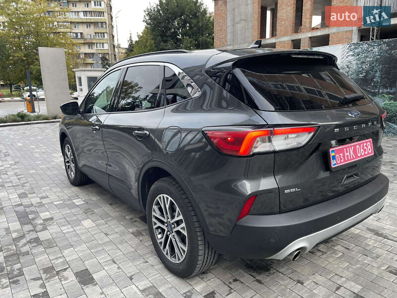 Внедорожник / Кроссовер Ford Escape 2019 в Киеве