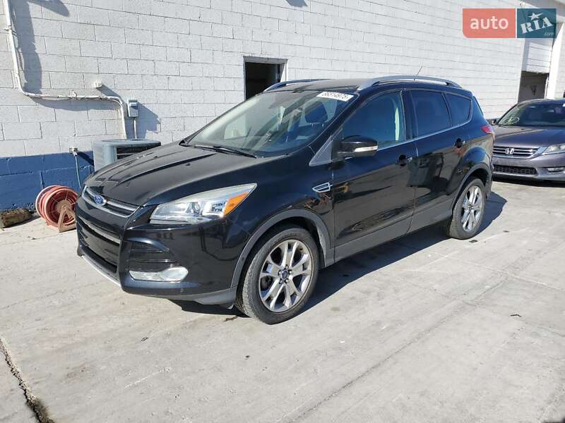 Внедорожник / Кроссовер Ford Escape 2016 в 