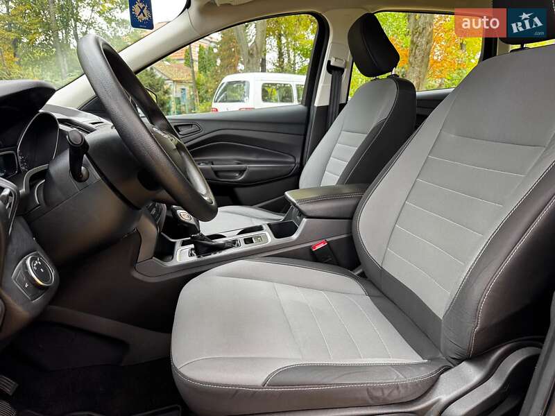 Внедорожник / Кроссовер Ford Escape 2017 в Киеве