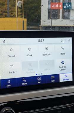 Внедорожник / Кроссовер Ford Escape 2020 в 