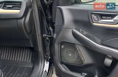 Позашляховик / Кросовер Ford Escape 2021 в  фото 7 Позашляховик / Кросовер Ford Escape 2021 в