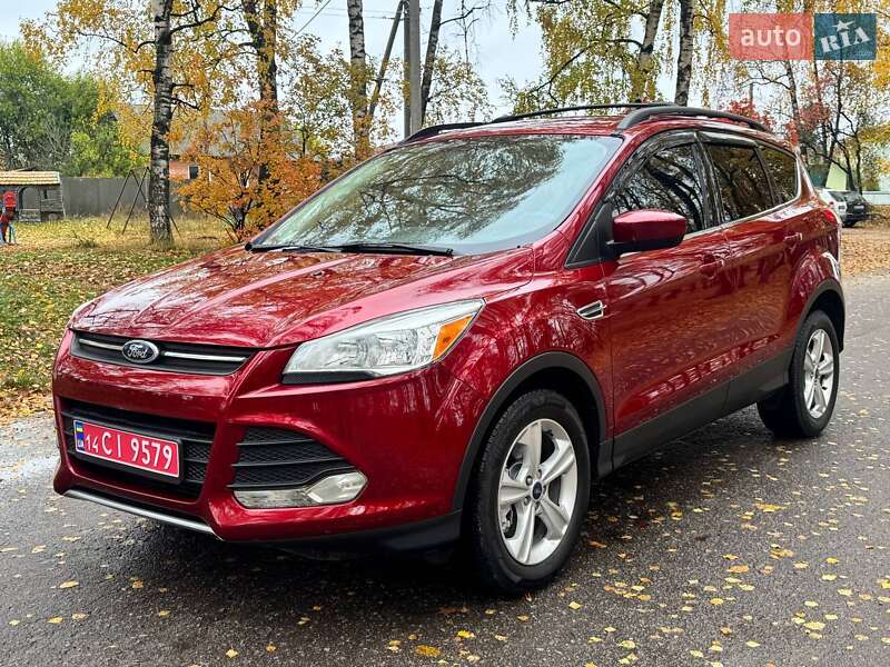 Внедорожник / Кроссовер Ford Escape 2015 в Ахтырке
