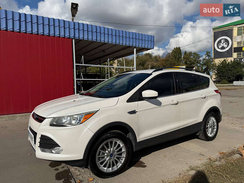 Позашляховик / Кросовер Ford Escape 2015 в Новомосковську фото Позашляховик / Кросовер Ford Escape 2015 в Новомосковську