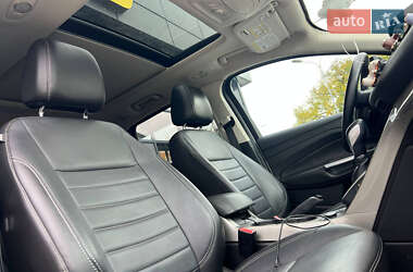 Позашляховик / Кросовер Ford Escape 2013 в 