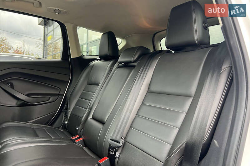 Внедорожник / Кроссовер Ford Escape 2013 в Ивано-Франковске