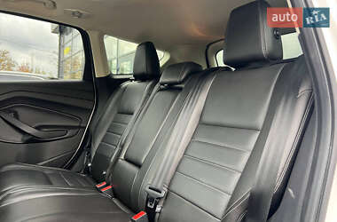 Позашляховик / Кросовер Ford Escape 2013 в 