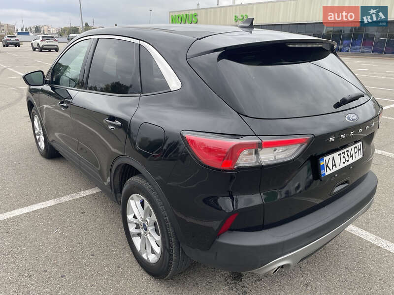 Позашляховик / Кросовер Ford Escape 2022 в Києві