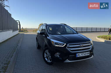 Позашляховик / Кросовер Ford Escape 2017 в  фото 32 Позашляховик / Кросовер Ford Escape 2017 в