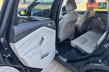 Позашляховик / Кросовер Ford Escape 2017 в  фото 46 Позашляховик / Кросовер Ford Escape 2017 в