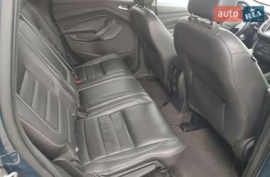 Внедорожник / Кроссовер Ford Escape 2018 в 