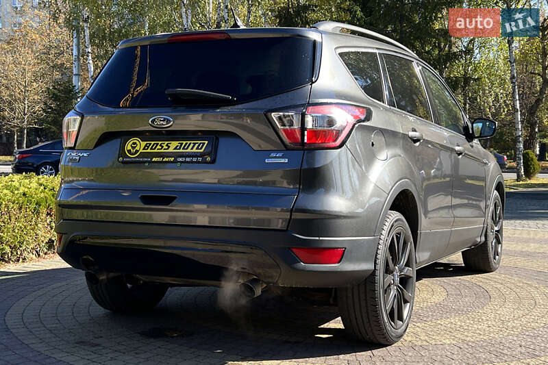 Внедорожник / Кроссовер Ford Escape 2018 в Львове