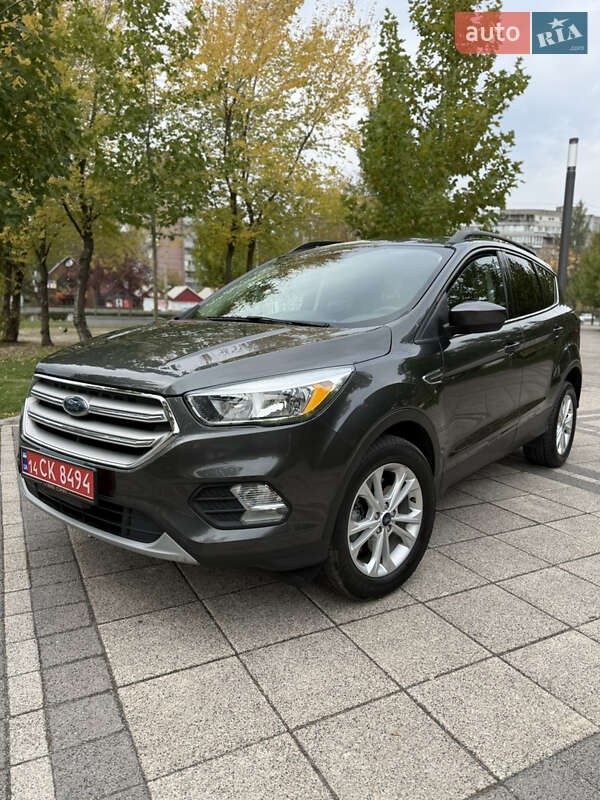 Внедорожник / Кроссовер Ford Escape 2018 в Днепре