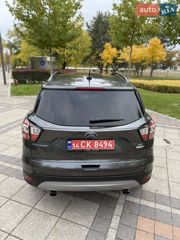 Внедорожник / Кроссовер Ford Escape 2018 в Днепре